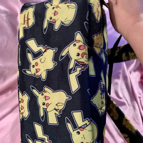 Pokémon Pikachu backpack - Picture 4 of 6